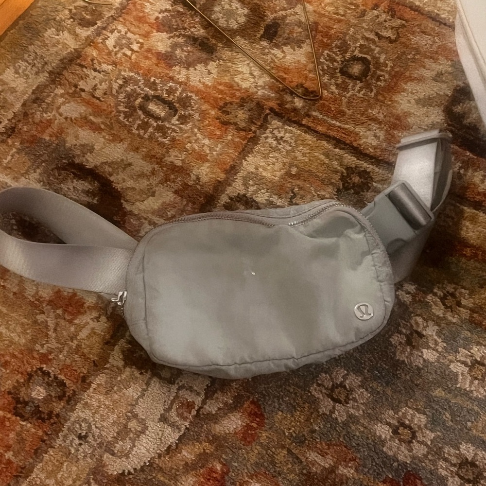 Gray Lulu Lemon bag